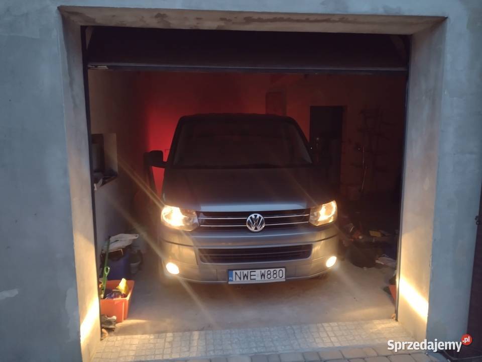 VW multivan t51 20tdi 140 manual 6 biegów 2012r serwisowany w ASO Multivan warmińsko-mazurskie