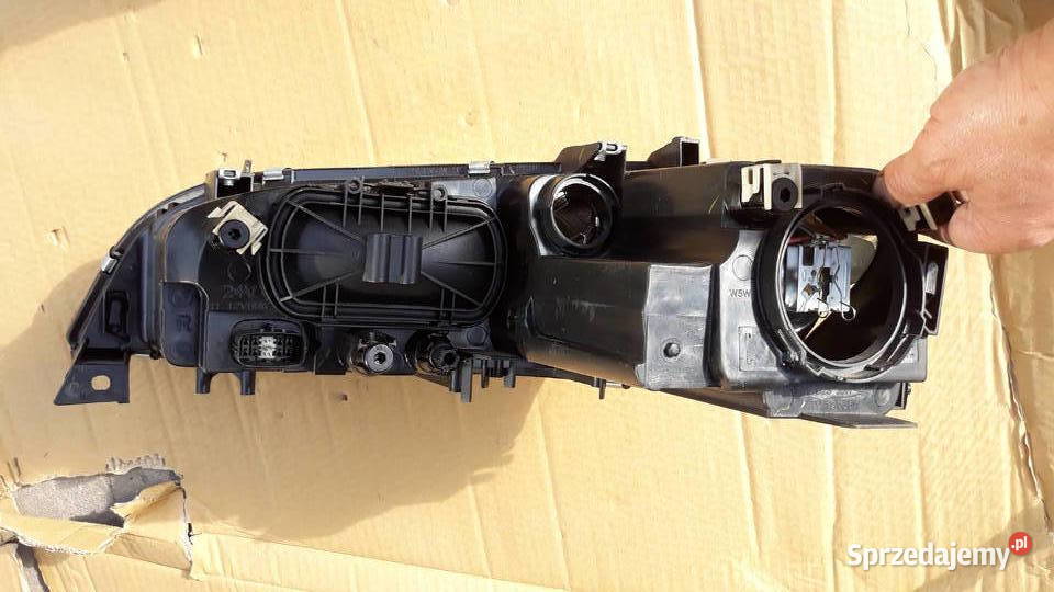 Lampa prawa Mazda 6 osobowe Oświetlenie Bukownica