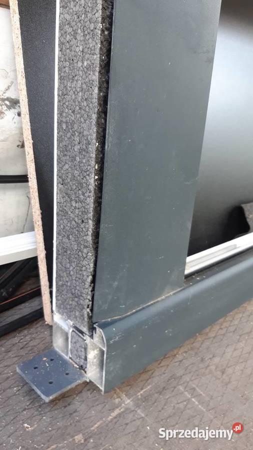 Drzwi wejściowe aluminiowe trzyszybowe Wysokie sprzedam