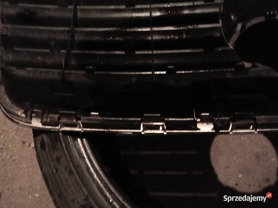 GRILL VW PASSAT B55 3B0853562 Nowa Sól