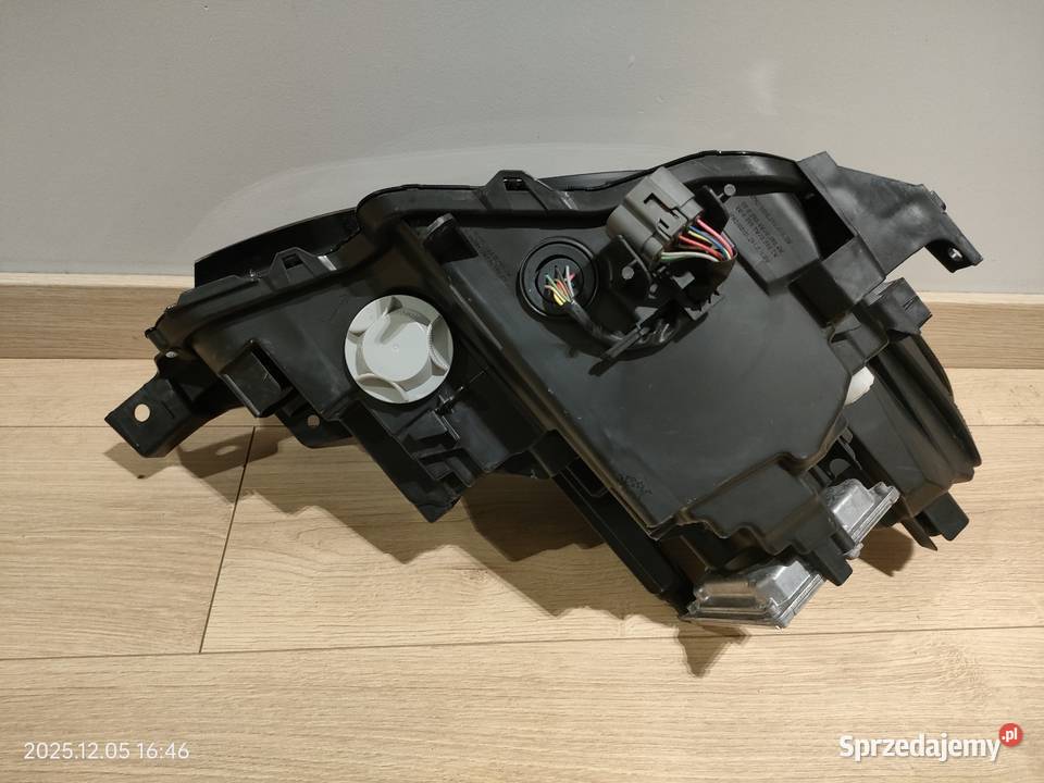 Reflektor lewy lewa lampa Mazda 3 BP 2019 full małopolskie Piekary