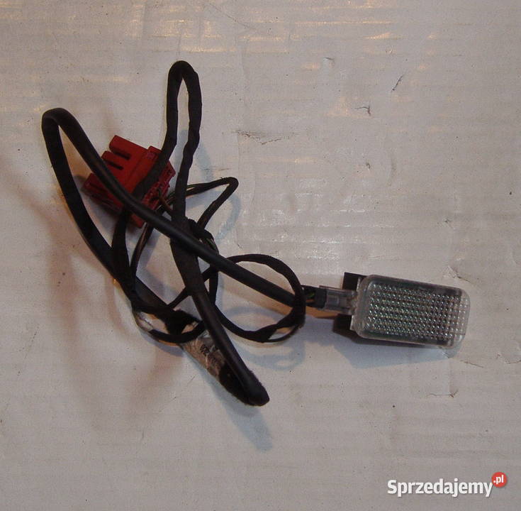 AUDI LAMPKA LED 4E0971415 WIĄZKA 4E0971366A Katowice