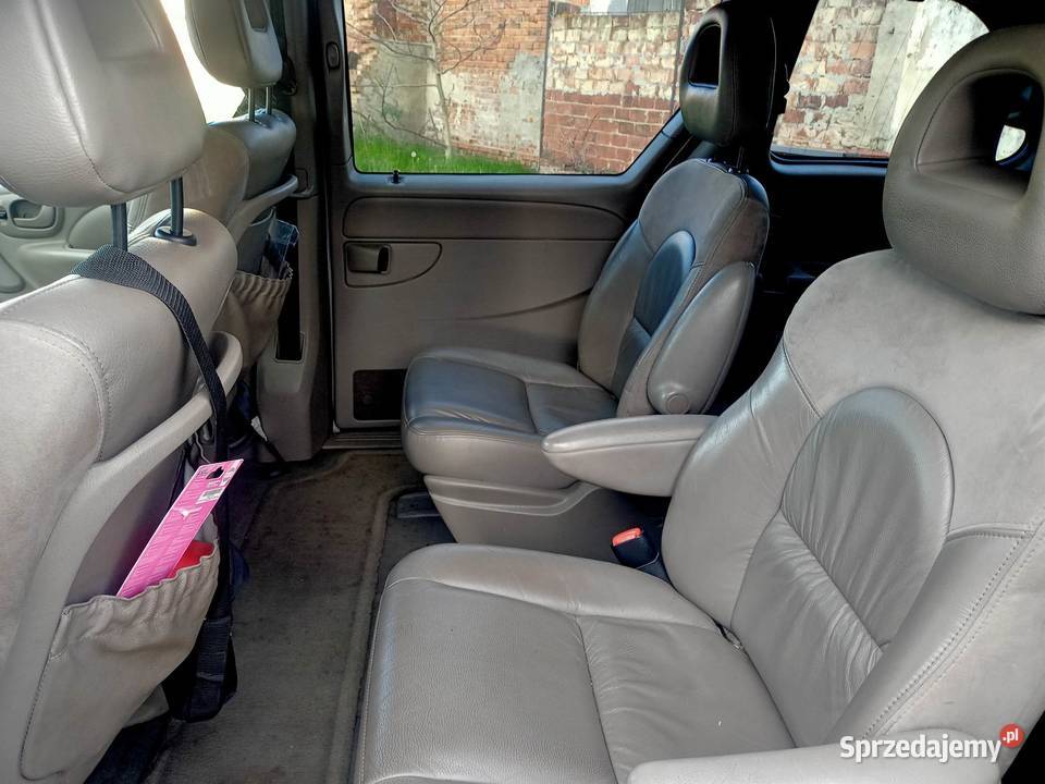 Chrysler Voyager IV 25CRD 2001r Tanio 141KM Raków