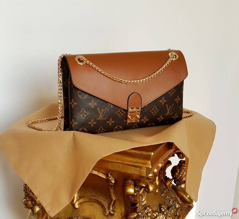 Louis Vuitton - Victorine Wallet - Monogram/Rose Ballerine Wallet - Catawiki
