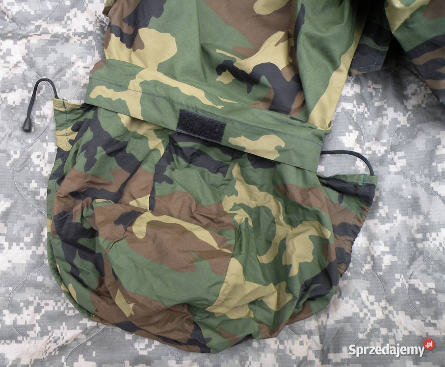 Kurtka przeciwdeszczowa woodland Turcja