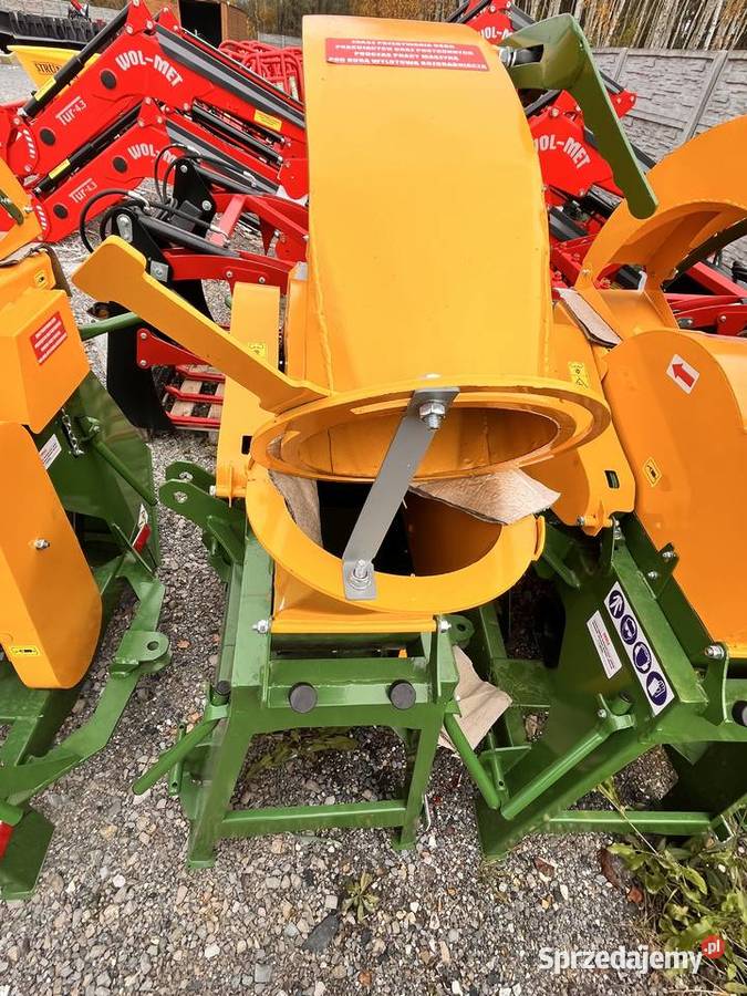 Nowoczesny rębak do gałęzi Selmar R16 z posuwem Osprzęt roboczy Jarocin