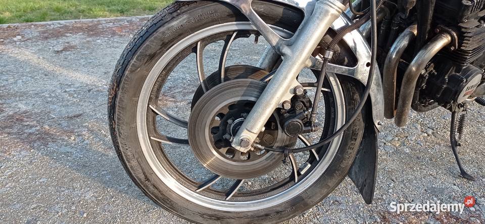 Yamaha xj 550 japoński klasyk baza na CAFE RACER łódzkie Sieradz