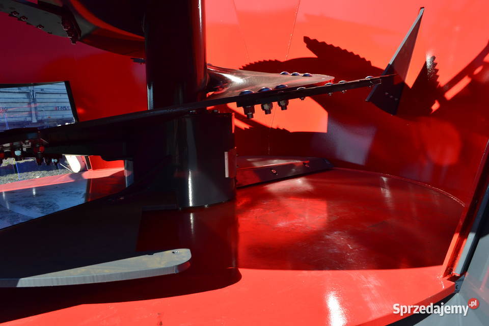 Wóz paszowy 5M3 MetalFach T659 Olesno sprzedam