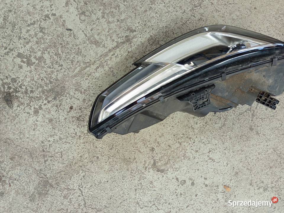 Reflektor prawy audi a4 b9 orginalny osobowe Rzeszów