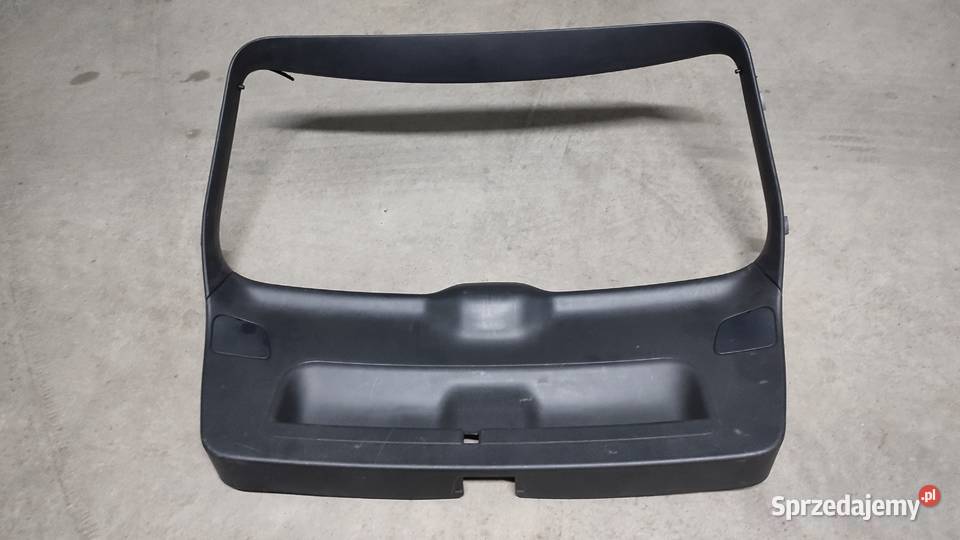 OBUDOWA TYLNIEJ KLAPY WEWNĘTRZNA AUDI A 3 8 P Wrocław sprzedam
