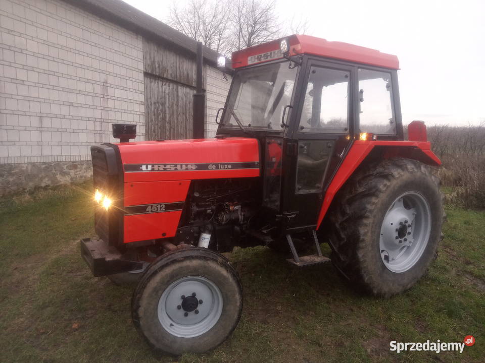 Ursus 4512 de lux Ciągniki świętokrzyskie Nowy Jawor