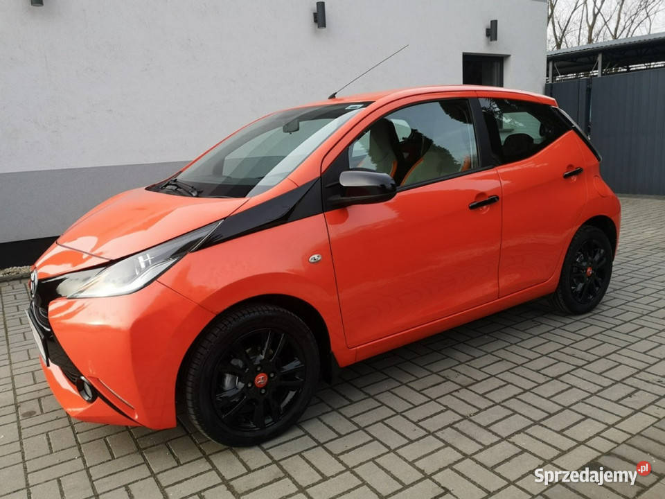 Toyota Aygo 10 VVTi 70 Klima Kamera Tempomat serwisowany w ASO Strzegom sprzedam