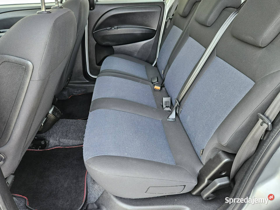 Opel Combo 14 120 ładny D 2011