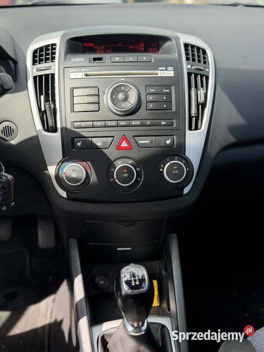 KIA CEED 2010 R 90 14 BENZYNA RATY Częstochowa sprzedam