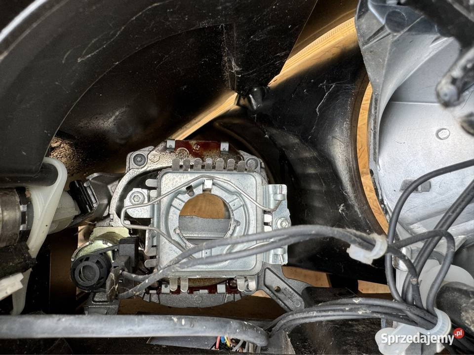 Lampa przód prawa rh peugeot 807 xenon 89007129 Międzychód