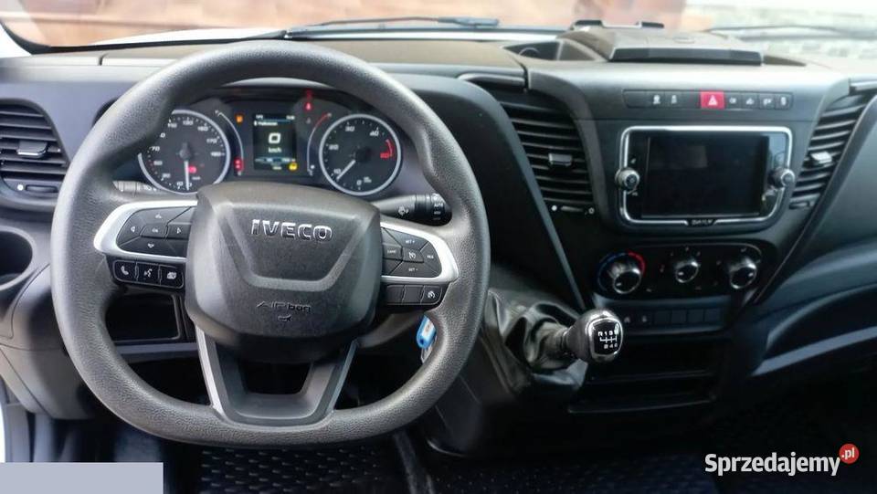 Iveco DAILY 160 TDI KONTENER 8PALET WINDA 750 świętokrzyskie Szydłów