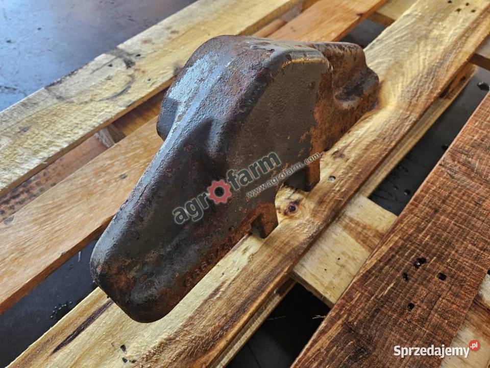 Podpora mostu FWD Massey Ferguson 8660 8730 Układ kierowniczy i oś przednia Byków sprzedam