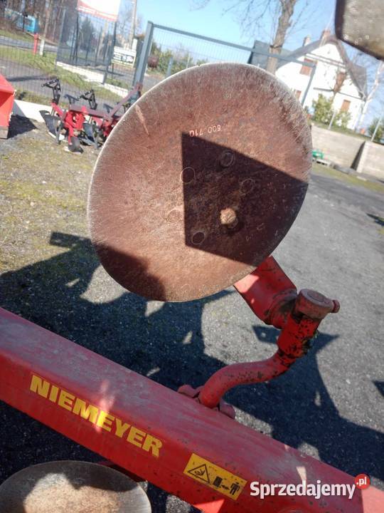 Pług obrotowy Niemeyer Delta 3200 4 skibowy nieuszkodzony Proszówka