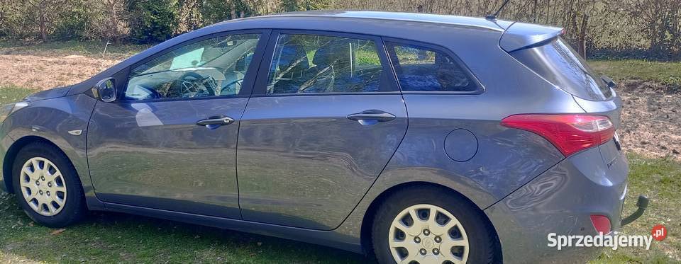 Hyundai I30 kombi z 2014 roku z fabryczną 1398cm3