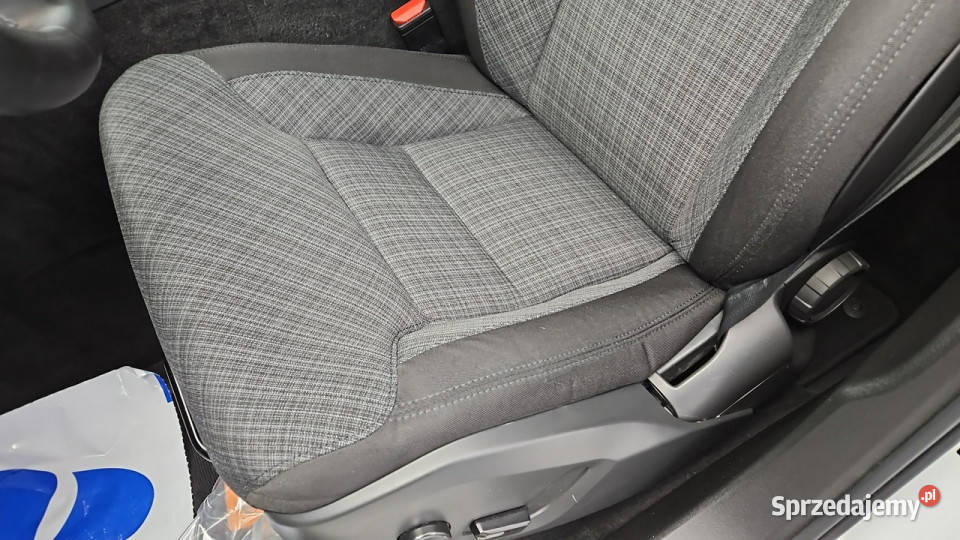 Volvo XC 60 B4 B Core aut Z Polskiego Salonu 1969cm3 Warszawa