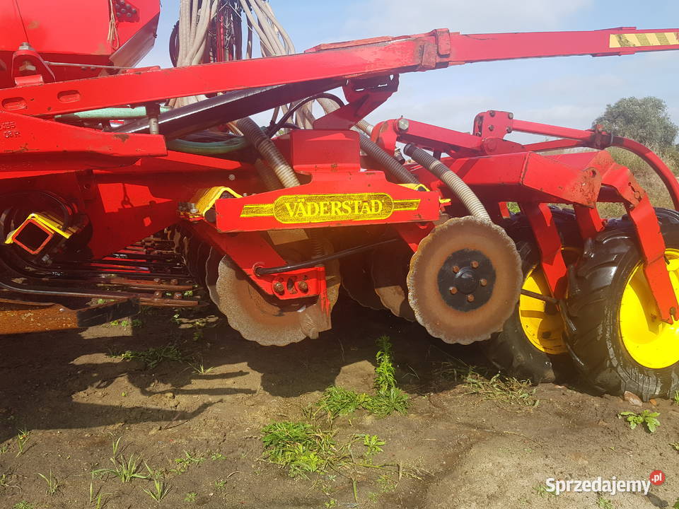 Sprzedam agregat uprawowo siewny Vaderstad rapid sprzedam