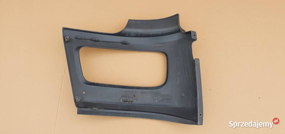 MERCEDES ATEGO OKULAR REFLEKTORA PRAWY ZDERZAK Bieleń