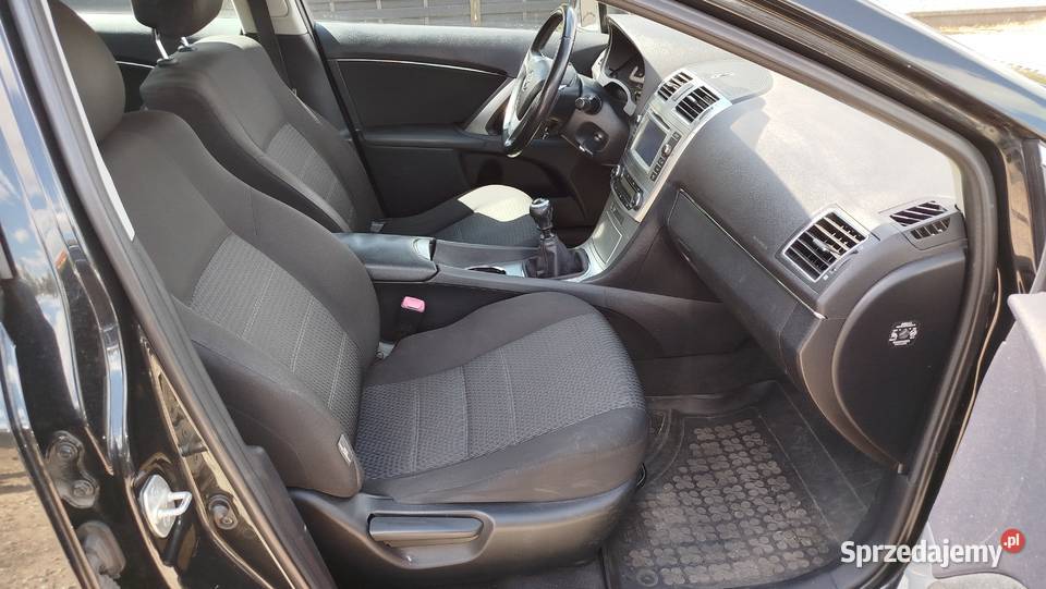 Toyota Avensis Sedan Wyposażony Zadbany nieuszkodzony Bytów