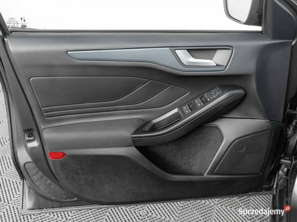 Ford Focus WZ647HM15 EcoBlue Active X Podgrzf światła do jazdy dziennej Gdańsk