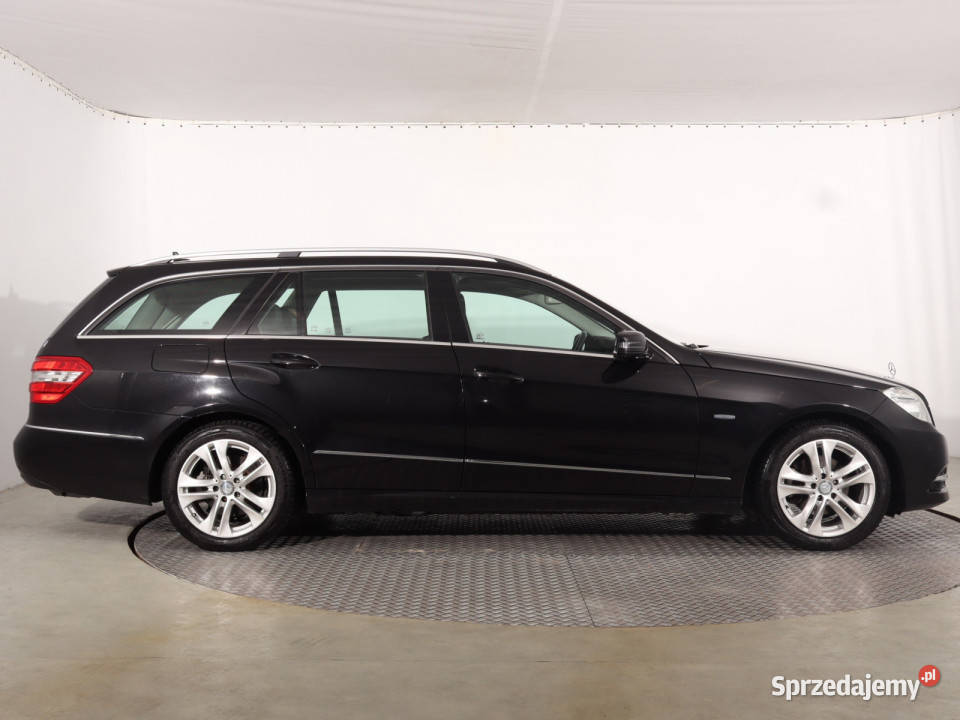 Mercedes E E 200