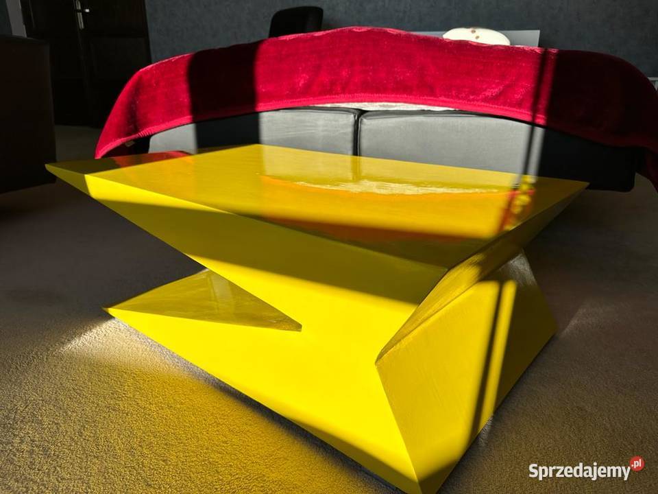 Stolik kawowy żółty Zielonki