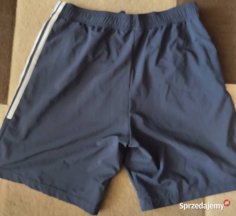 Sprzedam spodenki sportowe marki Adidas rozmiar lubelskie Łuków