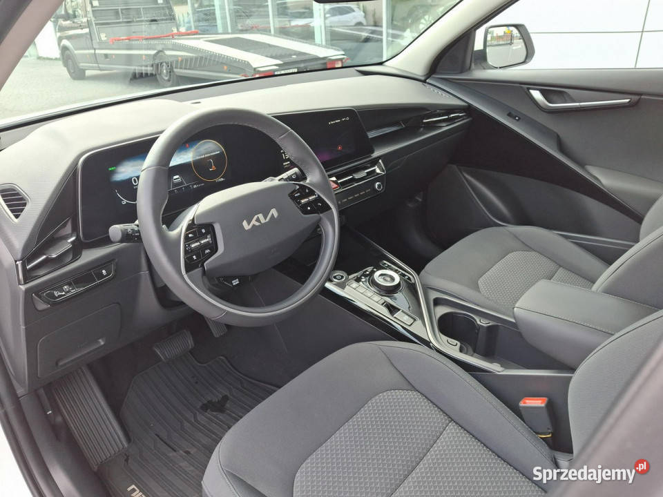 Kia Niro Wersja M serwisowany w ASO FV23 nawigacja