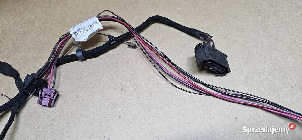 Wiązka drzwi tył mercedes w210 2105408413 Rok produkcji 1997 Zbąszyń