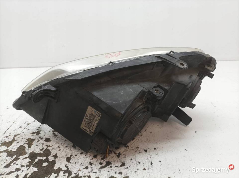 LAMPA PRZÓD PRAWA 6Q1941008AK VW Volkswagen Polo świętokrzyskie sprzedam