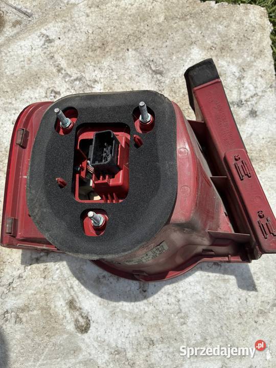 Lampa Lewa Tył Volkswagen Passat B6 osobowe