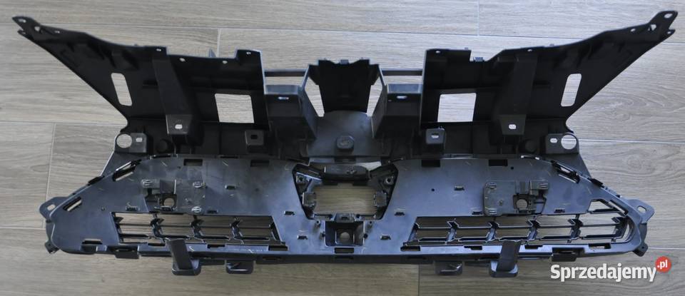 TOYOTA YARIS CROSS ATRAPA GRILL 531010DB40 Malbork