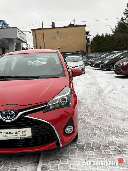 Toyota Yaris 15 Hybrid KameraTempomatGwarancja światła do jazdy dziennej Tarnowskie Góry