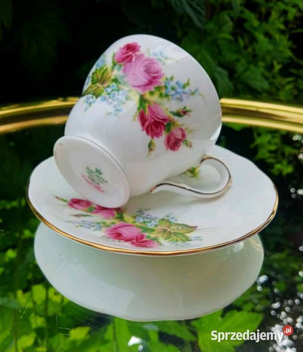 Duchesangielska porcelana kostna filiżanka ze Porcelana i szkło sprzedam