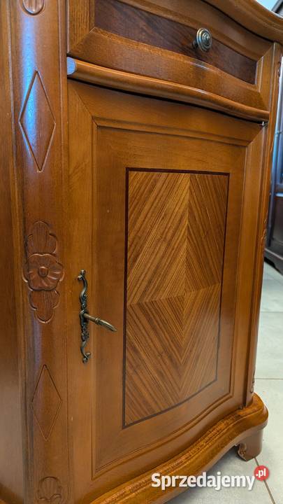 Piękna włoska komodaszafka orzechsklep Dąbrowa śląskie