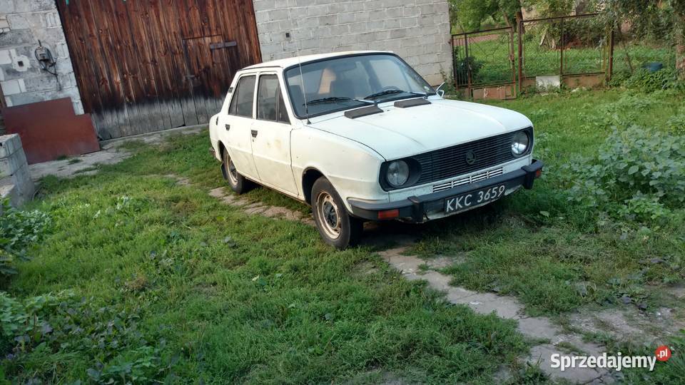 Skoda 105S 1983r pojazd historyczny czarne 4/5 Działoszyce