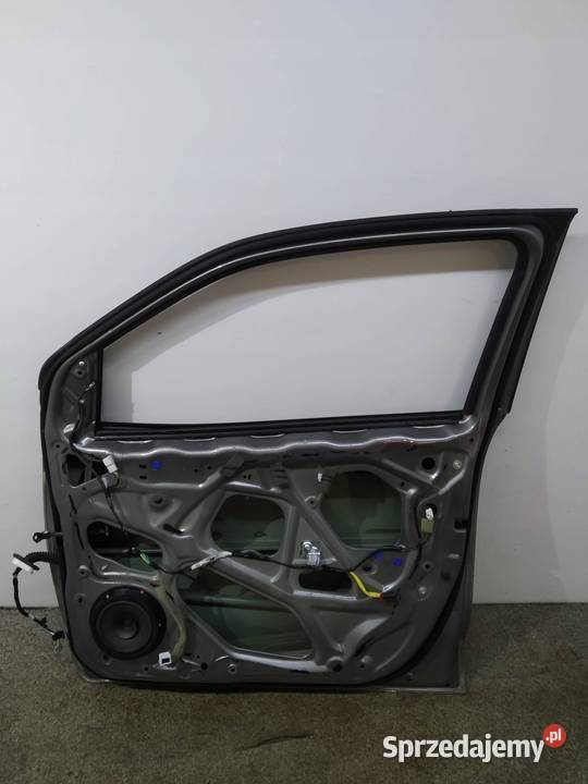 DRZWI PRAWE PRZÓD SZARE Suzuki Baleno II