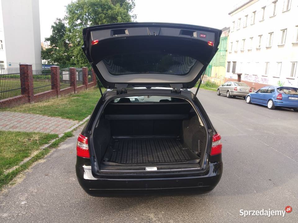 Mercedes E klase 22 CDI 170 Manual HAK stan 2200cm3 Klasa E Szczecin