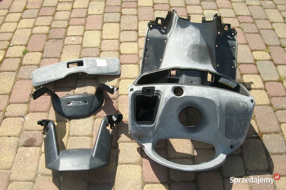 suzuki burgmann 400kokpit maskownica kierownicy Lwówek Śląski
