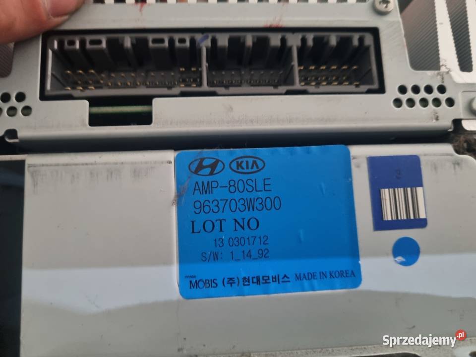 WZMACNIACZ AUDIO KIA SPORTAGE III Sprzęt audio fabryczny Skierniewice sprzedam