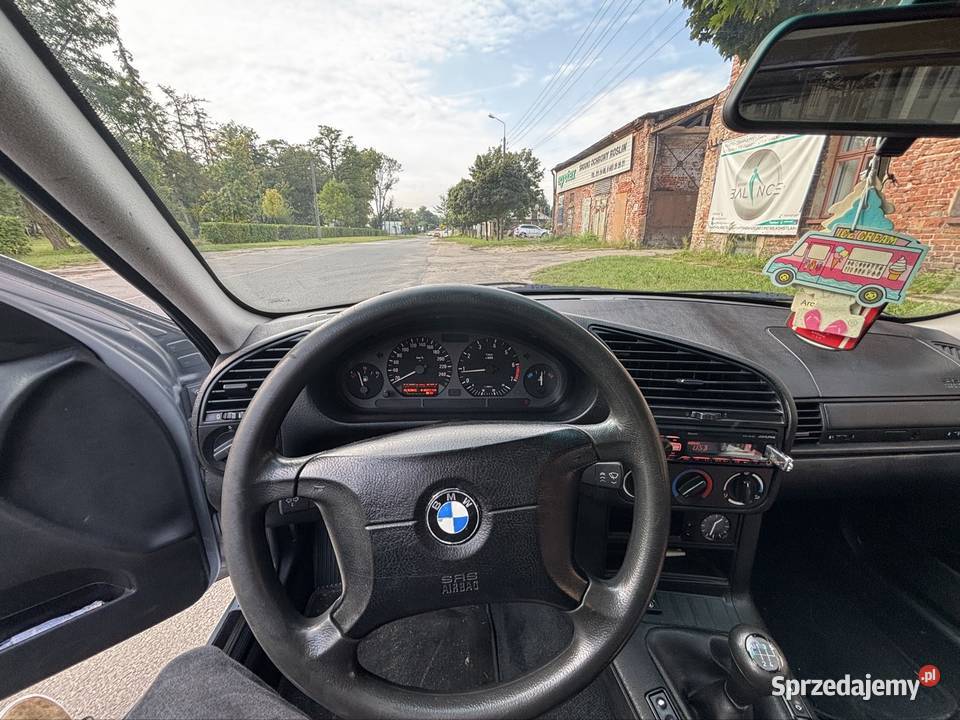 Bmw E36 318i sedan gaz Rok produkcji 1997 Konstantynów Łódzki