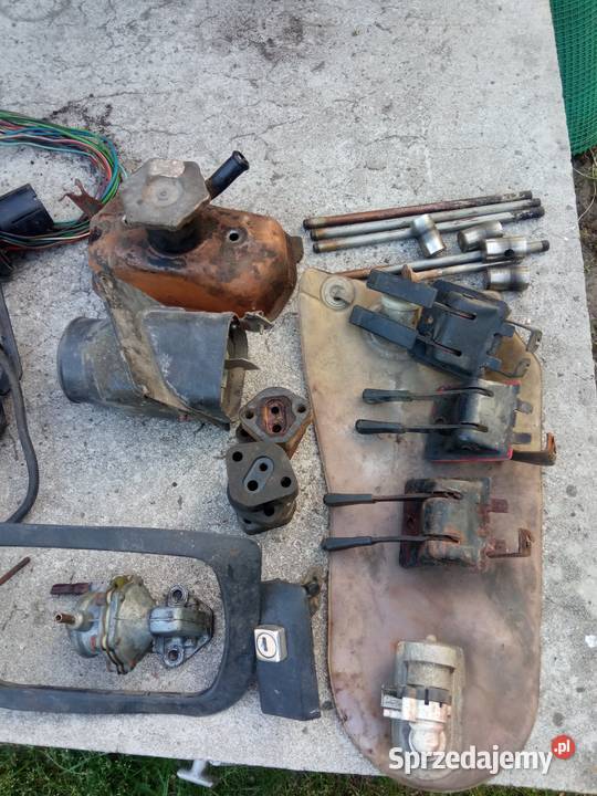 Części Fiat 126 gaźnik pokrywa manetki Rok produkcji 1985 mazowieckie Góra Kalwaria