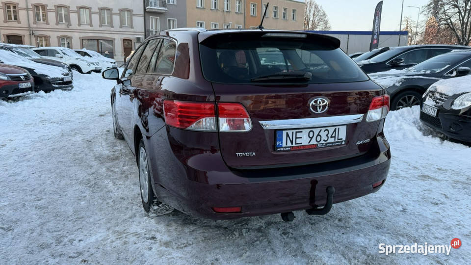 Toyota Avensis 18 Benzyna Moc 147 Zarejestrowany elektryczne lusterka Elbląg