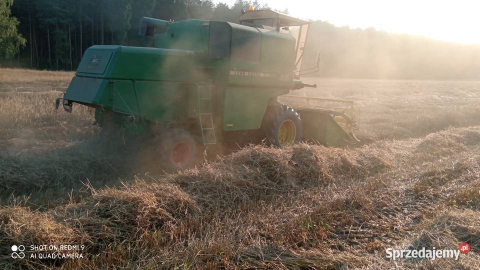 Kombajn John Deere 1042 rolnika Jędrzejów