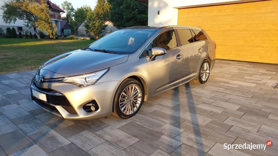 Toyota Avensis 18 benzyna manual stan 152000km Niedomice