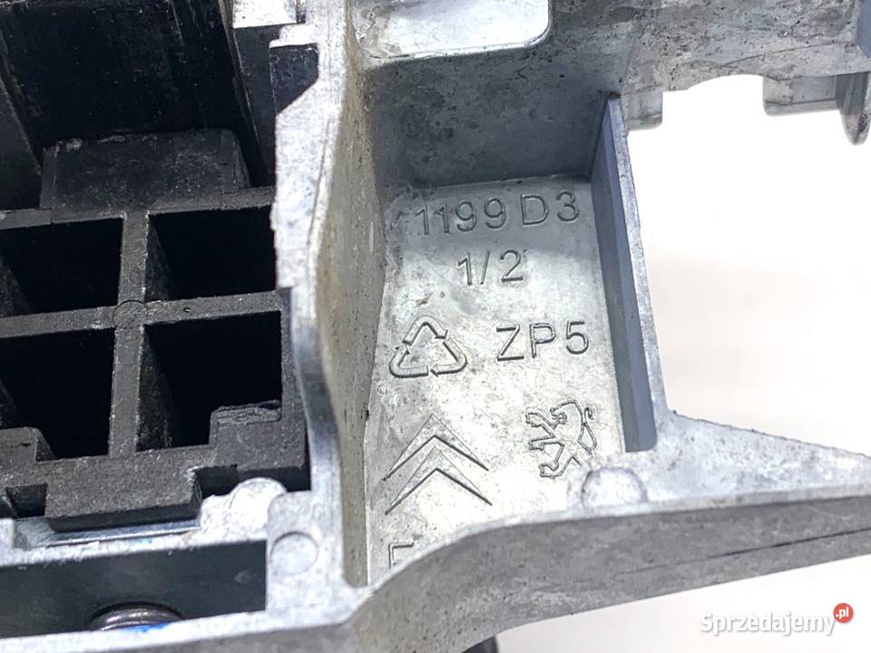 KLAMKA ZEWNĘTRZNA PRAWY PRZÓD PEUGEOT 2008 I